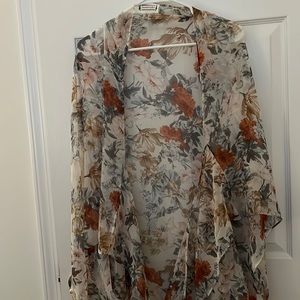 Curve & Cloth floral Kimono